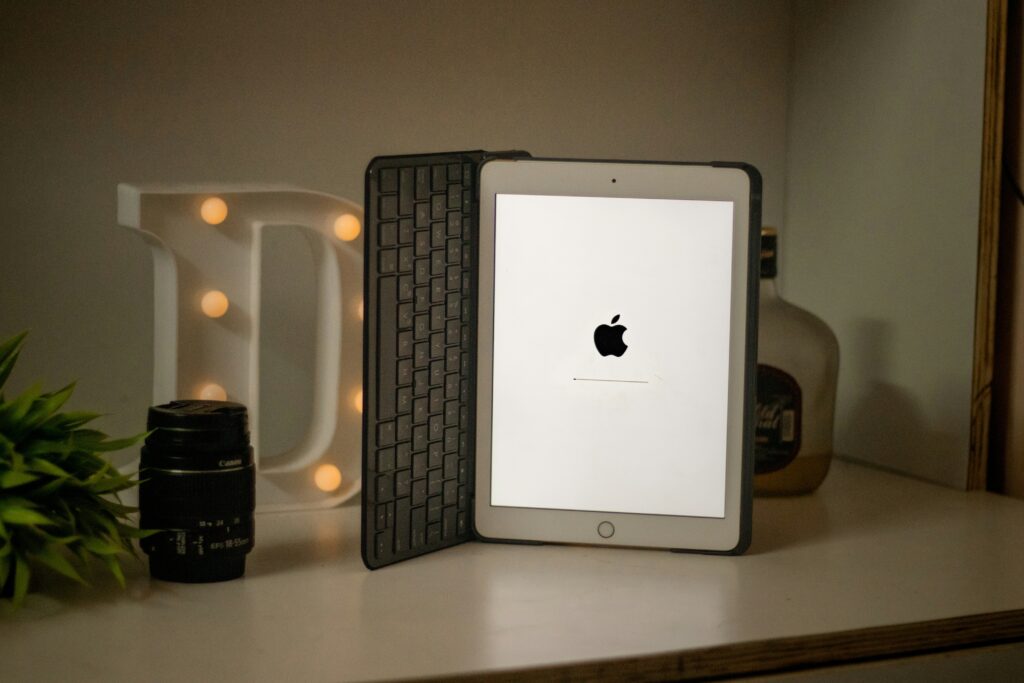LanPavilion iPad Stand, Adjustable iPad Floor Stand Metal Tablet Holder with Flexible Gooseneck, Compatible with iPad, Kindle, and Cell Phones (4.7-13), Ideal for Watching Movie, Hands-Free Use