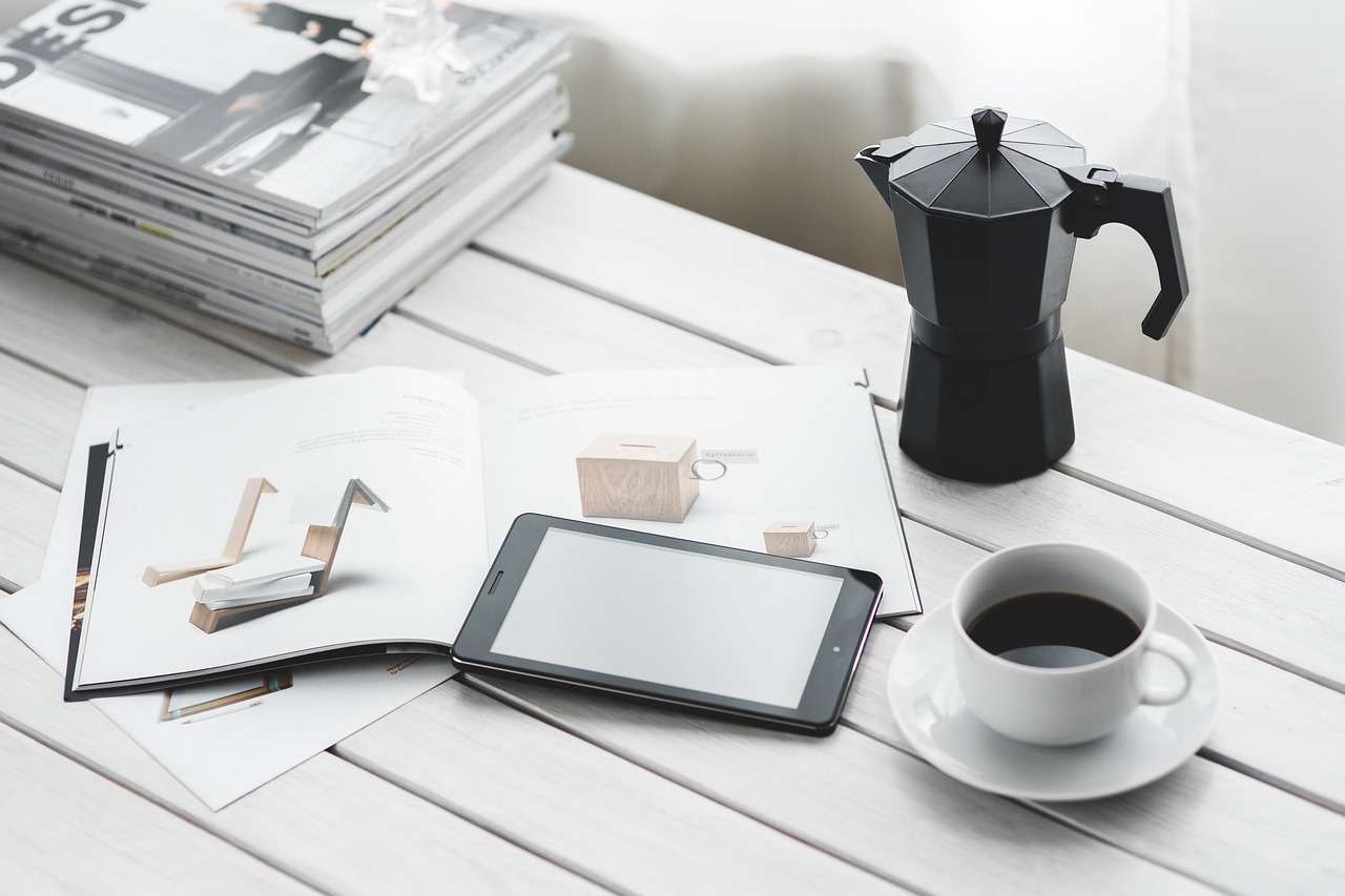 Introduction of Windows tablet: Compatible with Windows 10 (Japanese Edition)      Kindle Edition